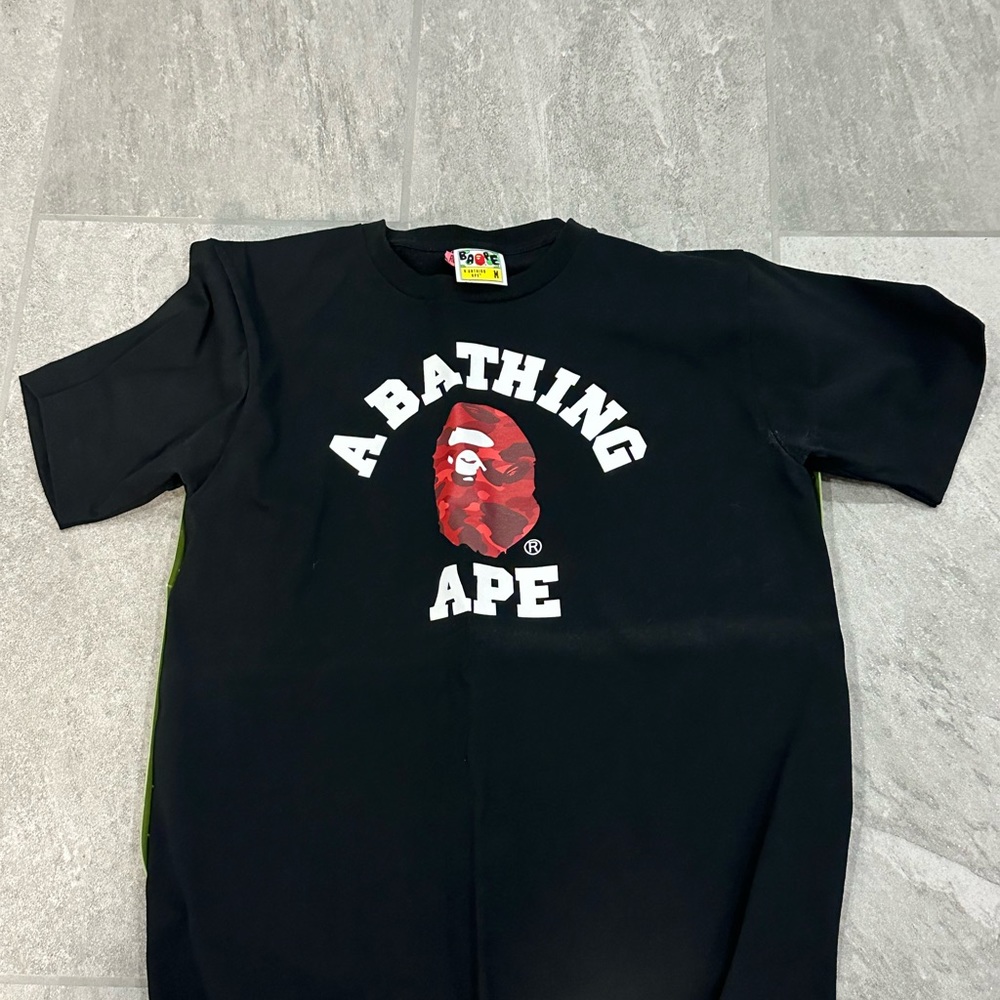 A Bathing ape black t-shirt great condition size small black